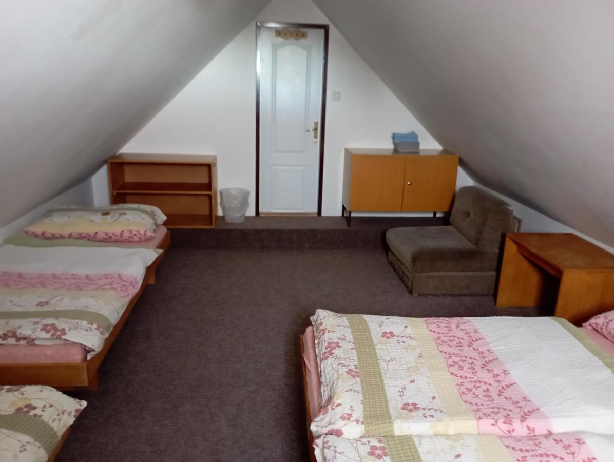 Penzion Hranicar Лоучна-под-Клиновцем Экстерьер фото
