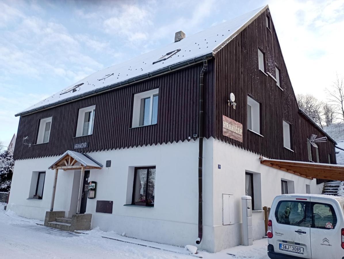 Penzion Hranicar Лоучна-под-Клиновцем Экстерьер фото